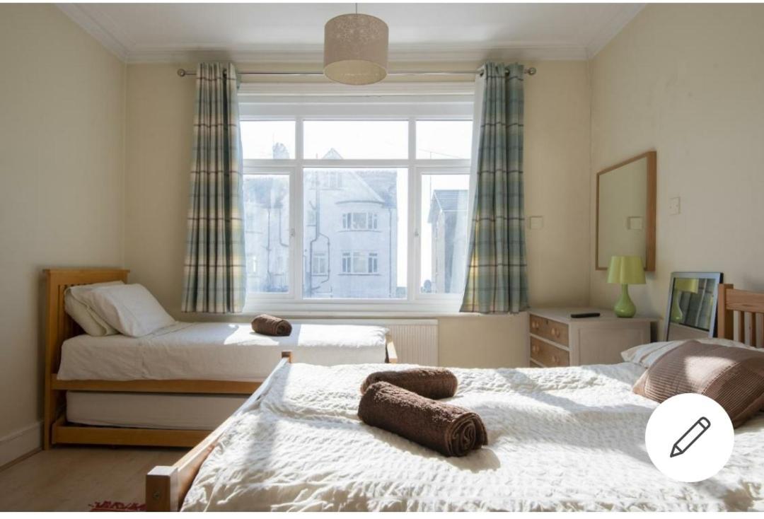 Coastal Chic Bed and Breakfast Bexhill-on-Sea Exteriör bild